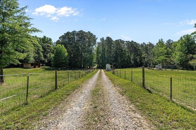 34 Harris Road, Carrollton, GA 30116