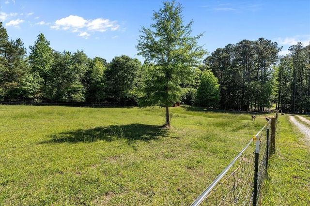34 Harris Road, Carrollton, GA 30116