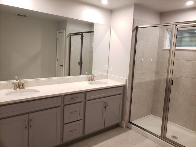 17623 LEDGER LINE LANE, Lutz, FL 33558