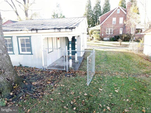 803 NEW YORK AVE, Martinsburg, WV 25401