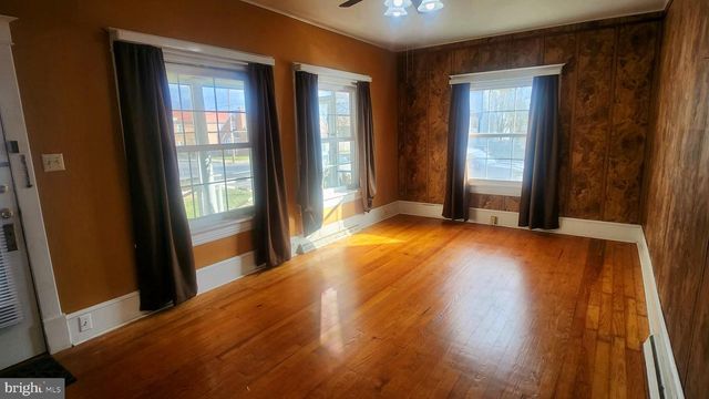 803 NEW YORK AVE, Martinsburg, WV 25401