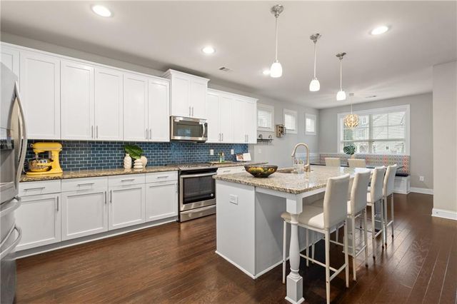 2100 Drew NW Drive, Atlanta, GA 30318