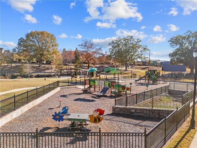 2100 Drew NW Drive, Atlanta, GA 30318