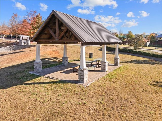 2100 Drew NW Drive, Atlanta, GA 30318