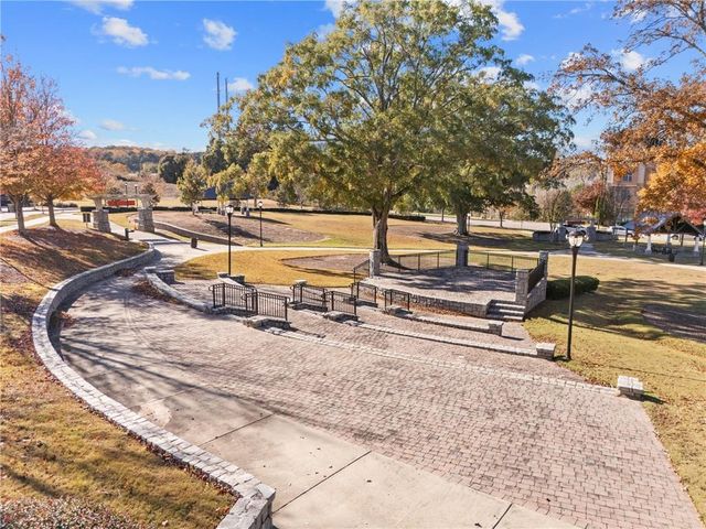 2100 Drew NW Drive, Atlanta, GA 30318