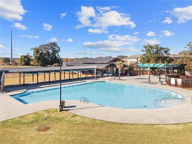 2100 Drew NW Drive, Atlanta, GA 30318