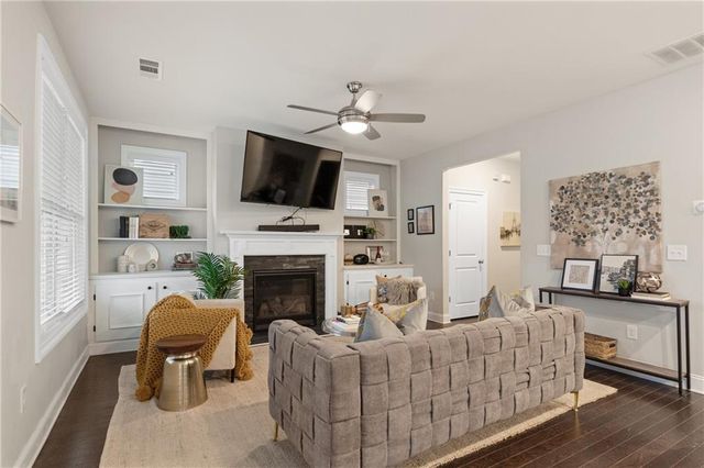 2100 Drew NW Drive, Atlanta, GA 30318