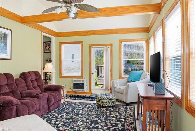 9467 Dutton RD, Dutton, VA 23050