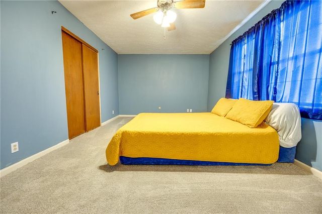 3421 W 10th Place, Lawrence, KS 66049