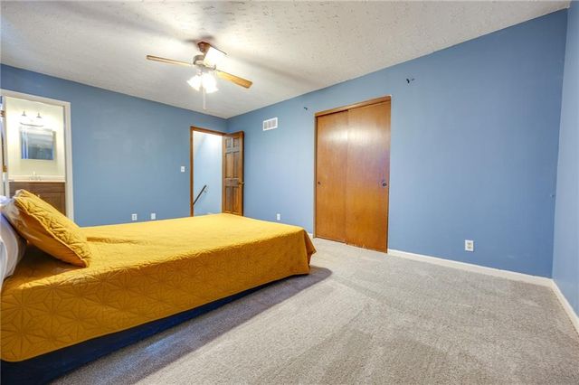 3421 W 10th Place, Lawrence, KS 66049