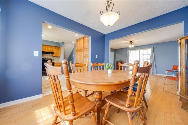 3421 W 10th Place, Lawrence, KS 66049