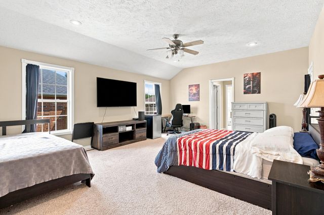 478 E Sequoia Street, Republic, MO 65738