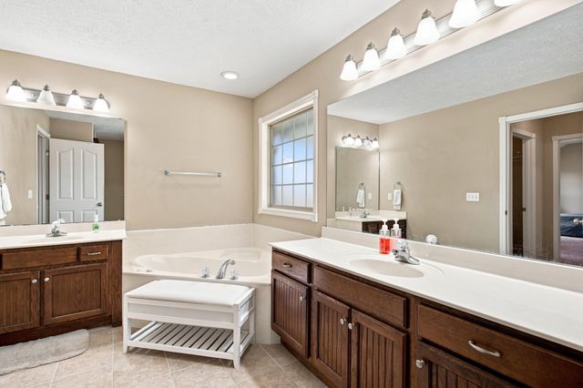 478 E Sequoia Street, Republic, MO 65738