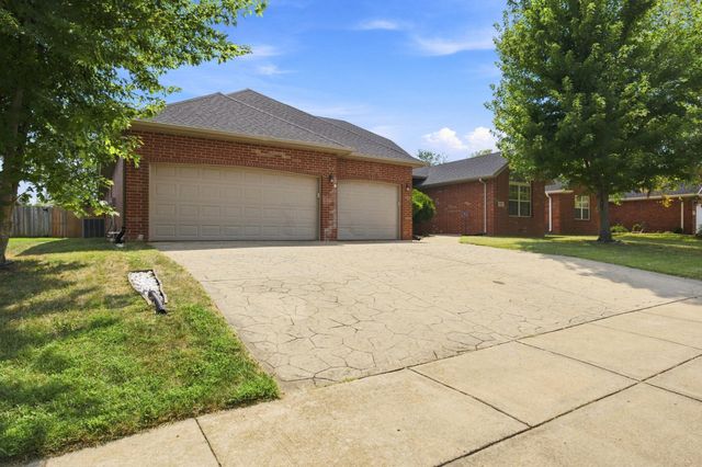 478 E Sequoia Street, Republic, MO 65738