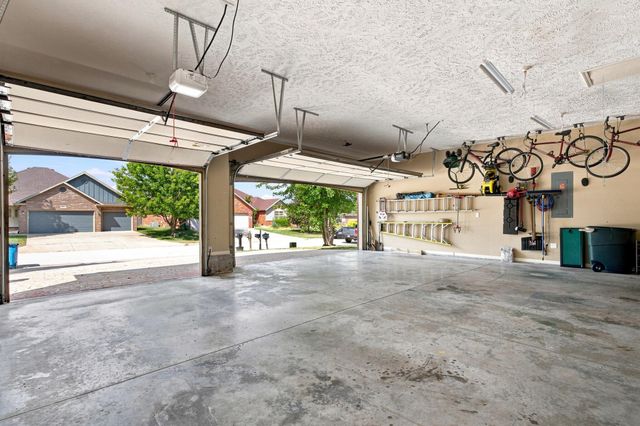 478 E Sequoia Street, Republic, MO 65738