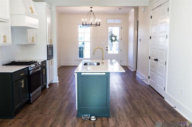 5704 Goodwood Crossing Ln, Baton Rouge, LA 70806