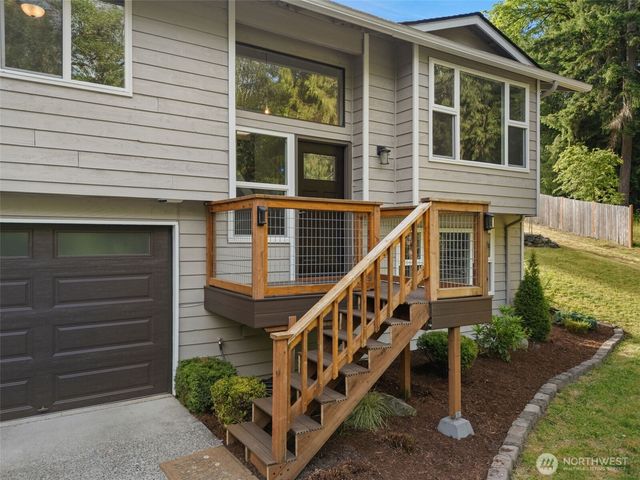 9435 Echo Valley Road NW, Bremerton, WA 98312