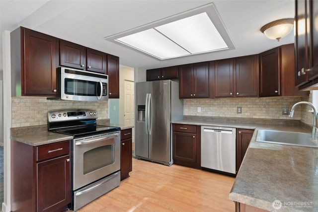 9435 Echo Valley Road NW, Bremerton, WA 98312