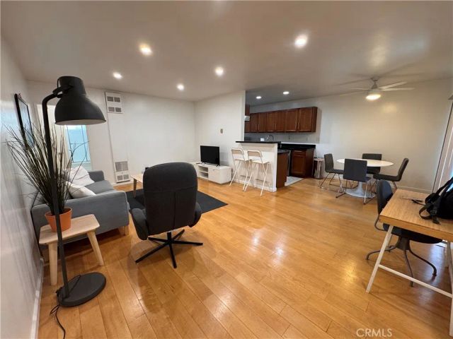1114 6th Street 9, Santa Monica, CA 90403
