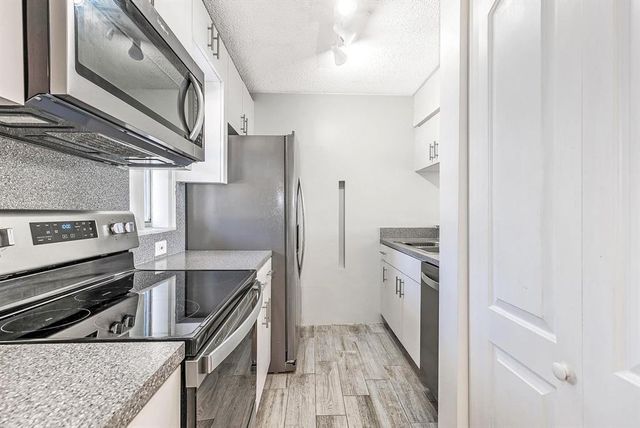 911 Twin Lakes Drive 3-N, Coral Springs, FL 33071