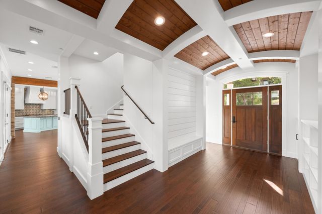 5102 Beverly Hills DR, Austin, TX 78731