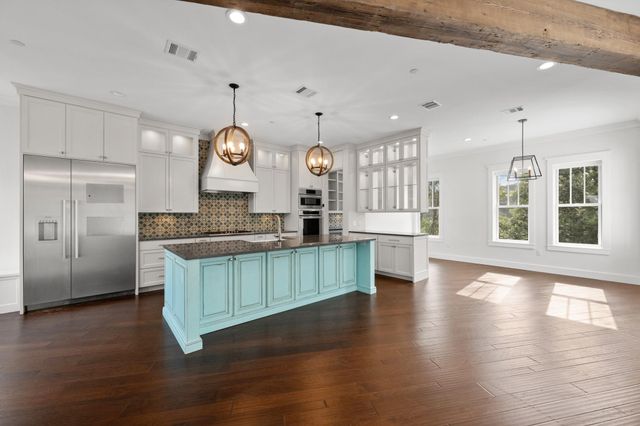 5102 Beverly Hills DR, Austin, TX 78731