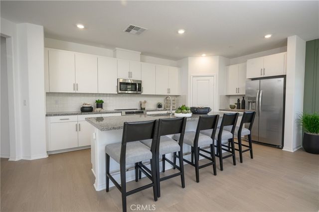 315 Grand Sky Road, Perris, CA 92570