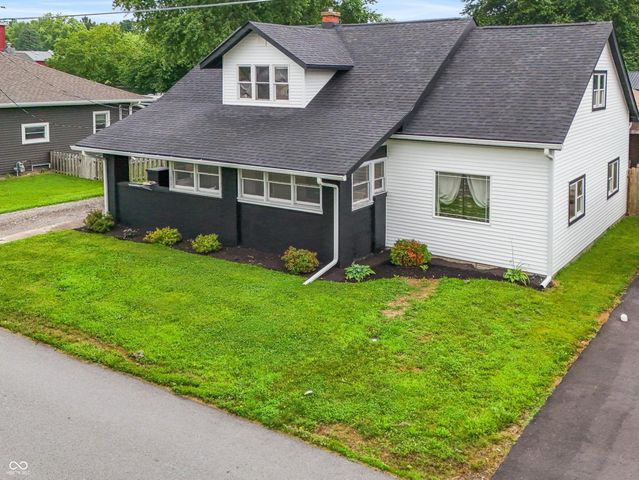 217 Lebanon Street, Lizton, IN 46149