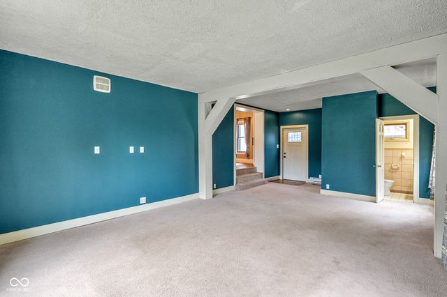 217 Lebanon Street, Lizton, IN 46149