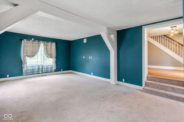 217 Lebanon Street, Lizton, IN 46149