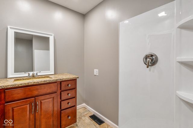 217 Lebanon Street, Lizton, IN 46149
