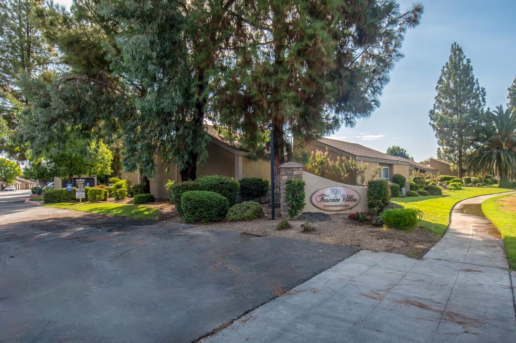 7166 N Fruit Avenue # 133, Fresno, CA 93711