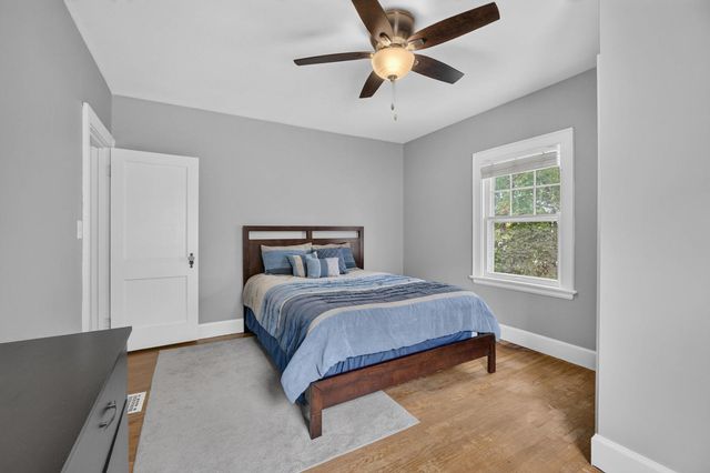 327 McClellan Boulevard, Davenport, IA 52803