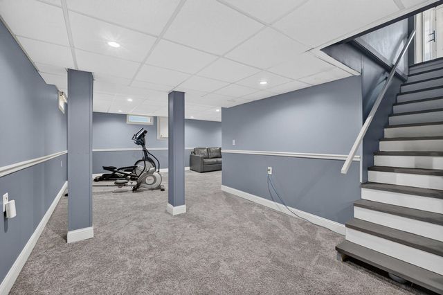 327 McClellan Boulevard, Davenport, IA 52803