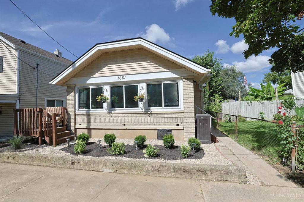 1681 Kahn Avenue, Hamilton, OH 45011