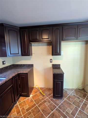 16103 Meadow Drive, Romulus, MI 48174