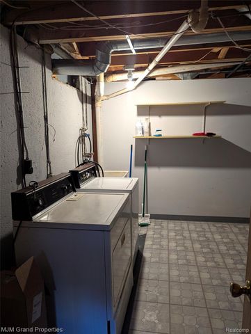 16103 Meadow Drive, Romulus, MI 48174