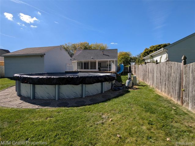 16103 Meadow Drive, Romulus, MI 48174