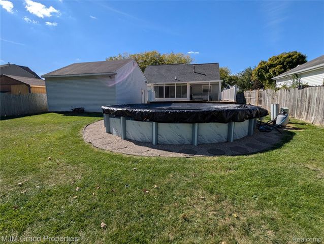 16103 Meadow Drive, Romulus, MI 48174