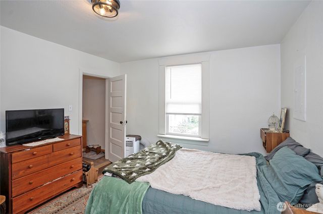 110 Alder Street E, Eatonville, WA 98328