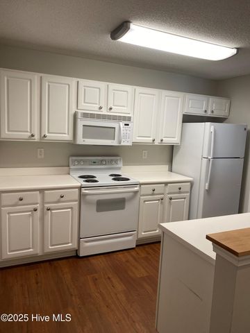 5010 Hunters Trail Unit 2, Wilmington, NC 28405