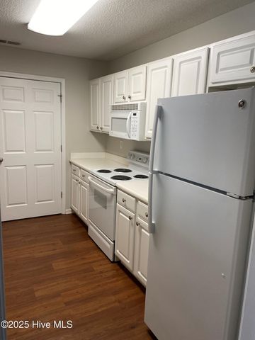 5010 Hunters Trail Unit 2, Wilmington, NC 28405