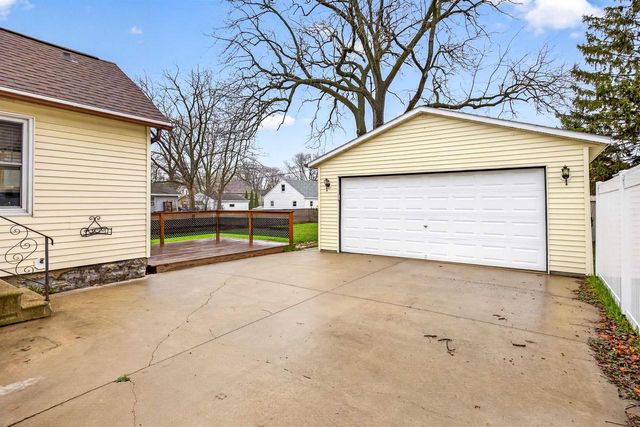 348 1ST STREET, Menasha, WI 54952