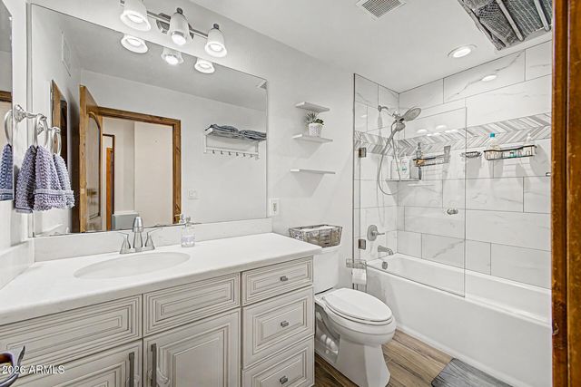 3109 N GILBERT Road, Mesa, AZ 85203