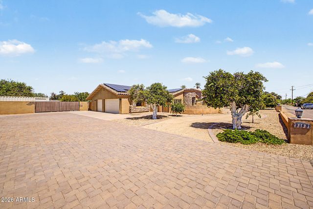 3109 N GILBERT Road, Mesa, AZ 85203