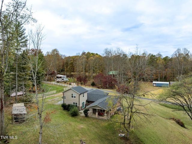 335 Pleasant Hill Place, Bluff City, TN 37618