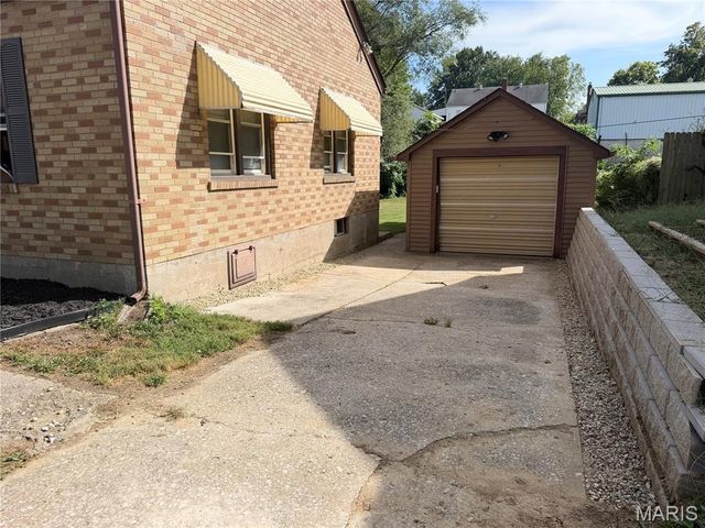 3615 Horn Avenue, Alton, IL 62002