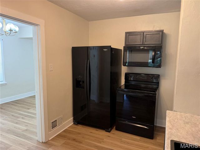3615 Horn Avenue, Alton, IL 62002