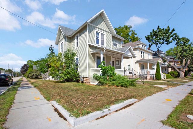1103 CHERRY STREET, Oshkosh, WI 54901