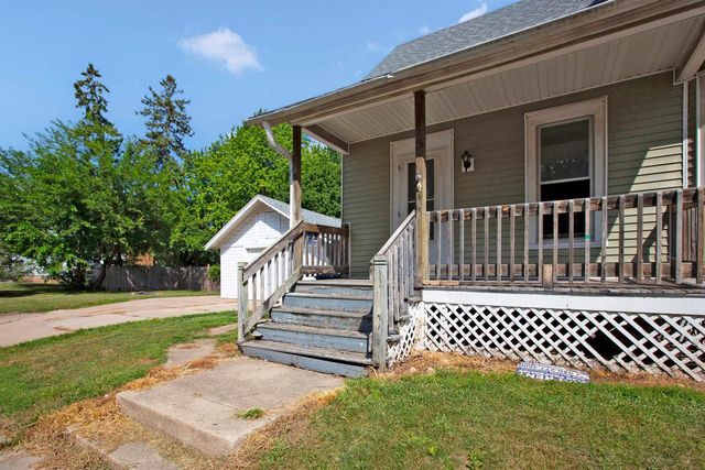 1103 CHERRY STREET, Oshkosh, WI 54901